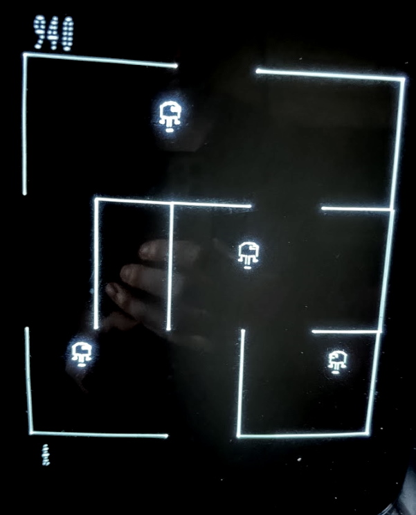 Vectrex gameplay in Berzerk